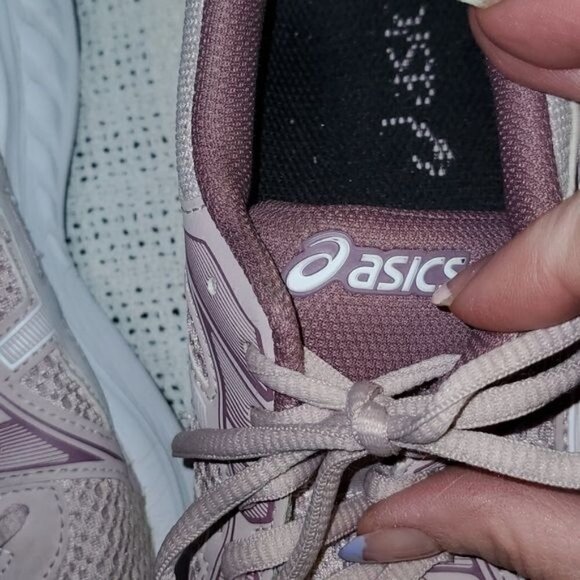 Asics Lt. Pink Sz. 9.5 Athletic Shoes - Picture 3 of 10